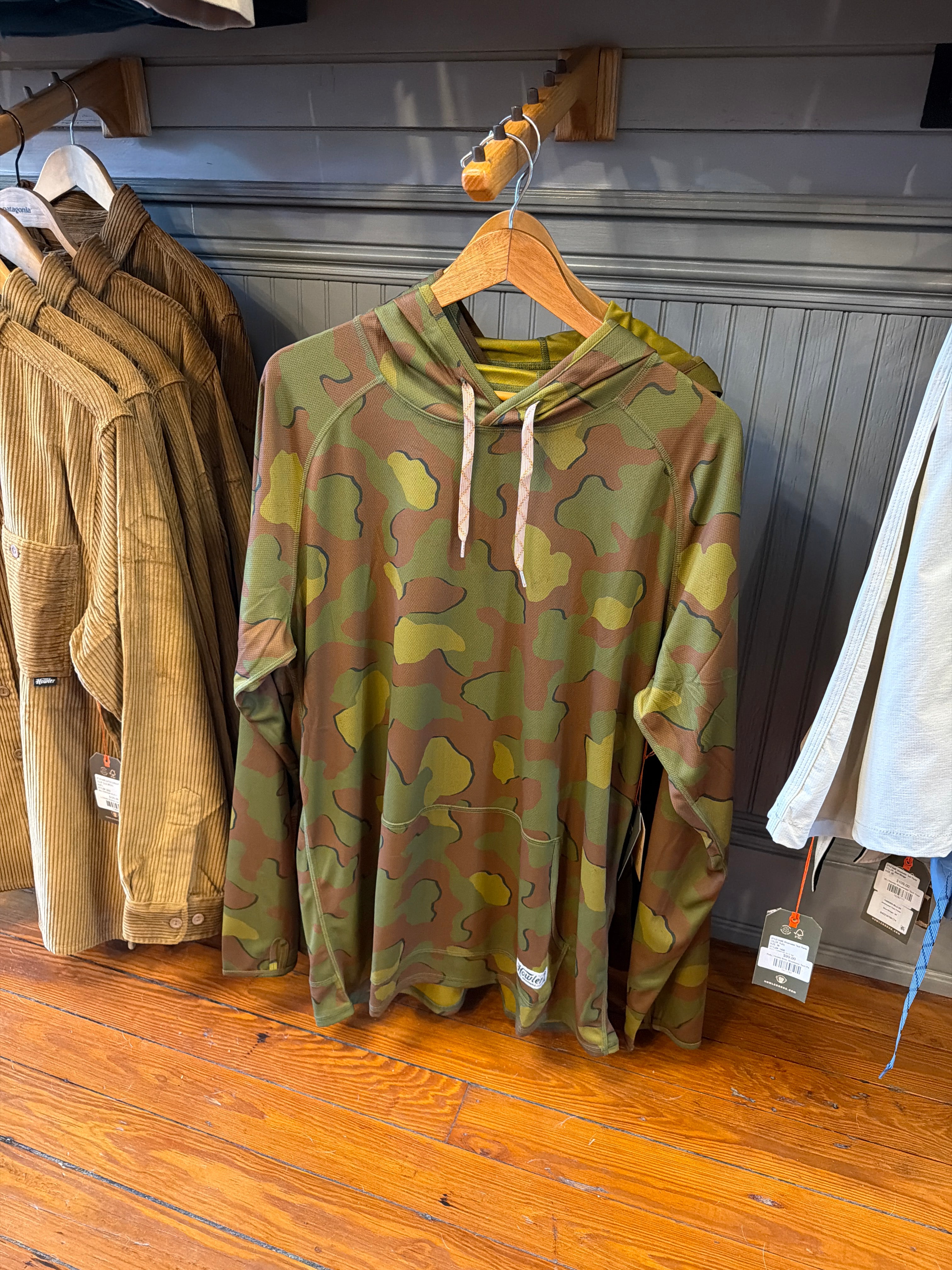 Howler Loggerhead Hoddie